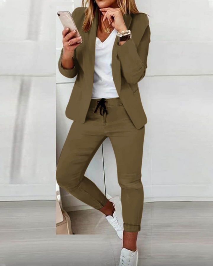 ADELE - STYLISH BLAZER AND TROUSERS SET