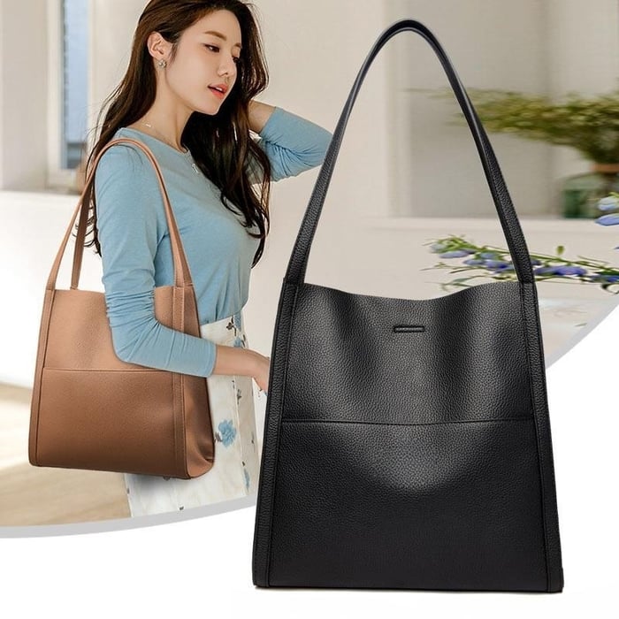 Genuine leather shoulder bag in solid and simple colours