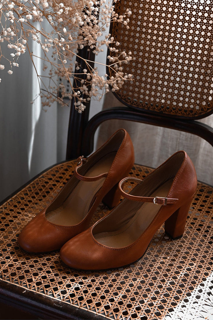 Caella™ | Elegant sandals with straps and a block heel, perfect for any occasion