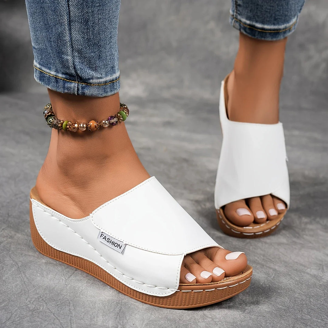 WIANA | ELEGANT ORTHOPAEDIC SANDALS