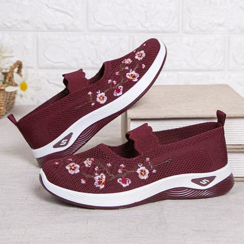 TRACY | ORTHOPAEDIC SLIP-ON SHOES WITH FLOWER EMBROIDERY