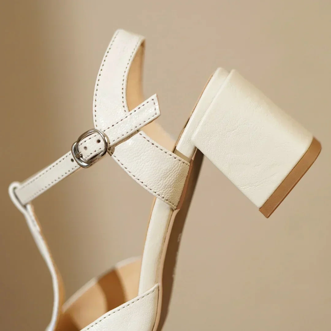 Onessa – Elegant T-Strap Leather Flats