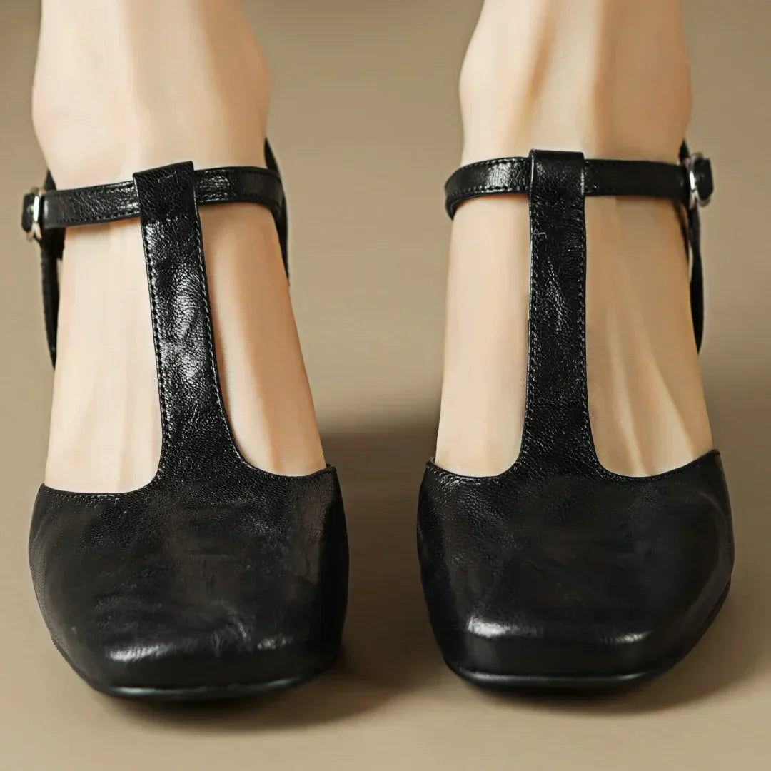 Onessa – Elegant T-Strap Leather Flats