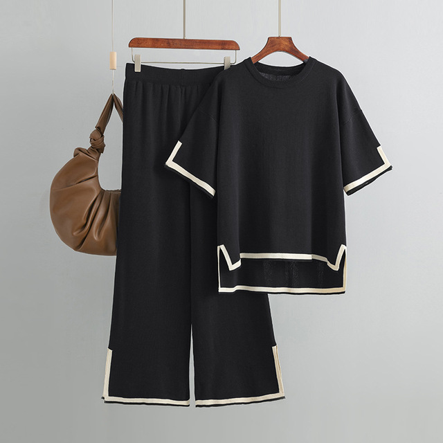 MARIANA - 2 PIECE SET IN STRETCHY AND SOFT MATERIAL
