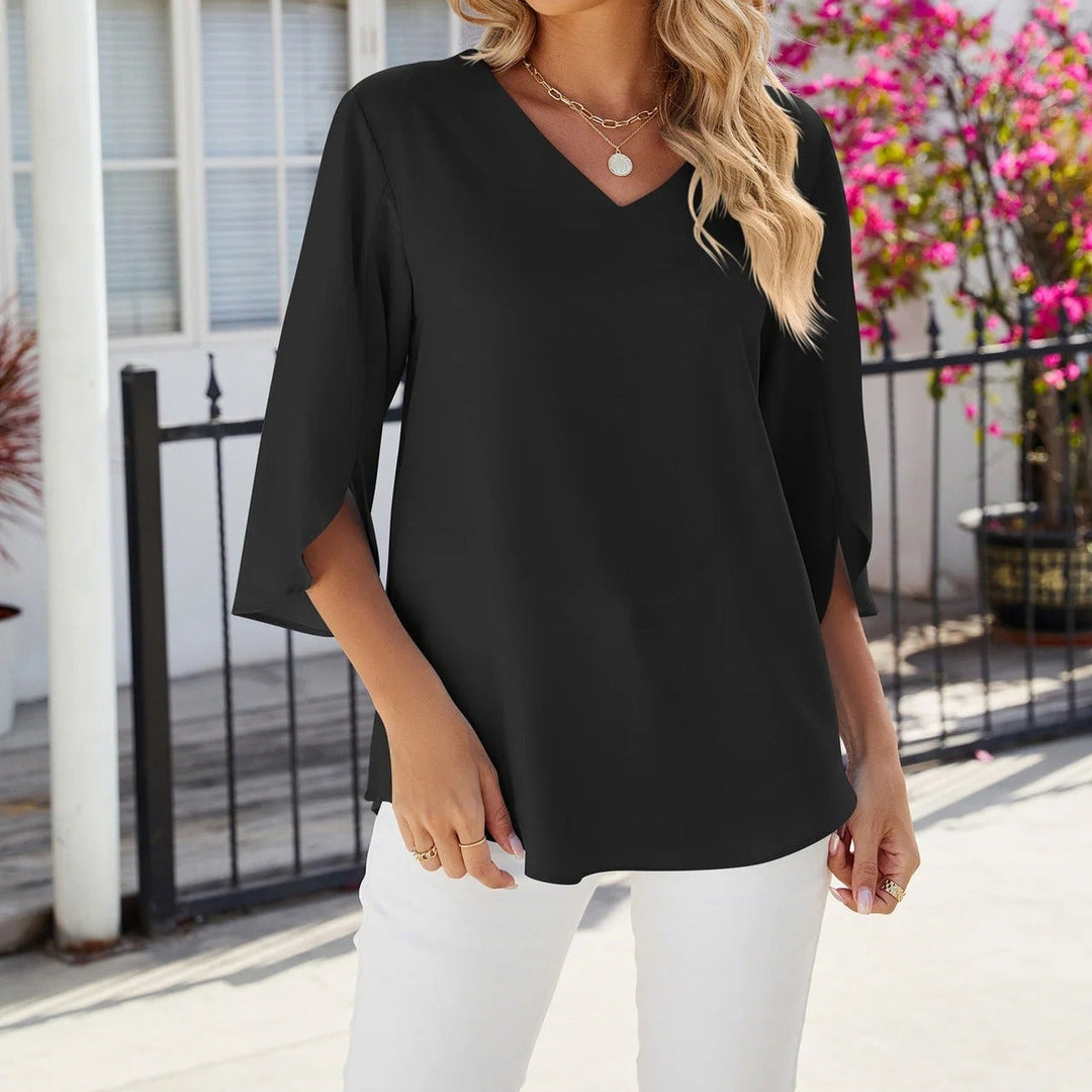 Lorena – Casual Chic Blouse