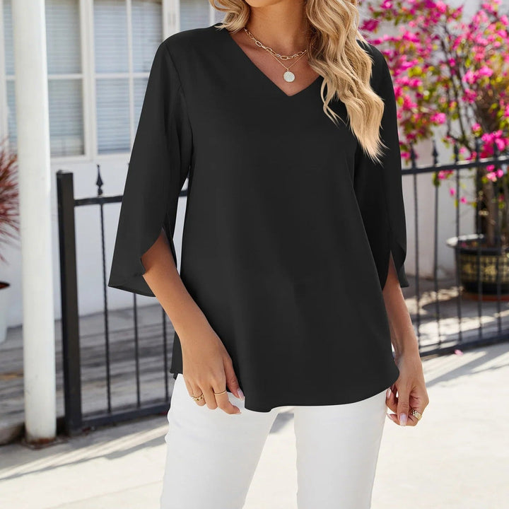 Lorena – Casual Chic Blouse