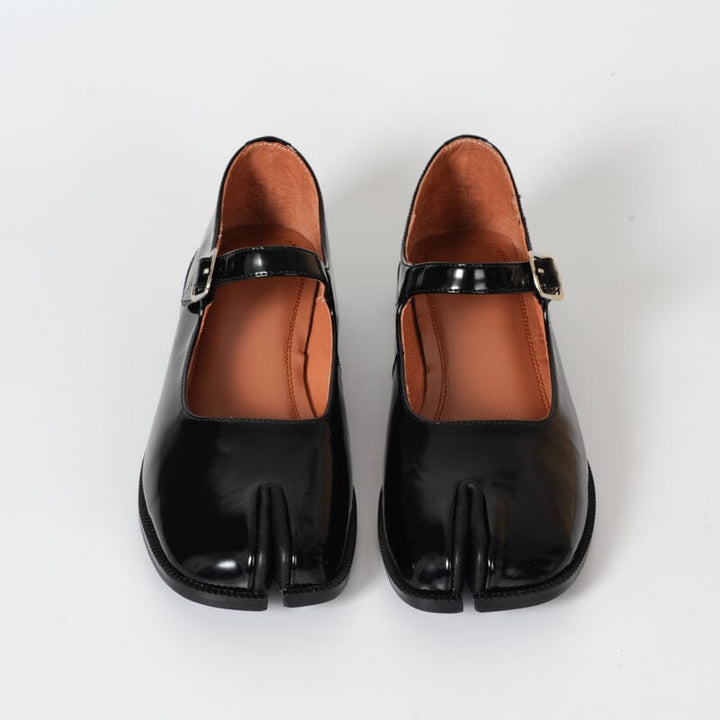 Evannah – Elegant Split-Toe Leather Flats