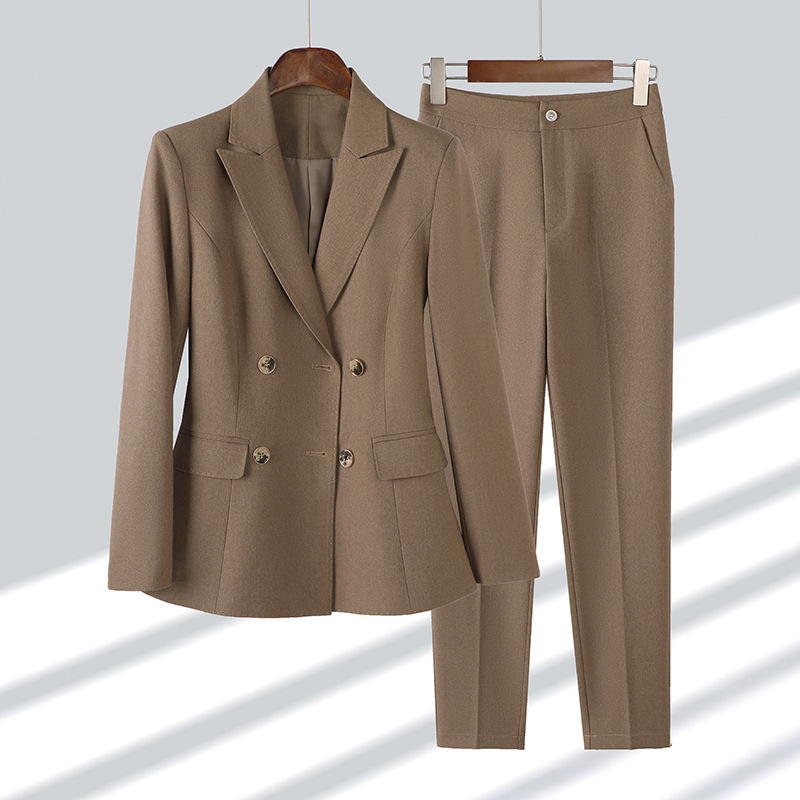 Grace - Elegant Suit