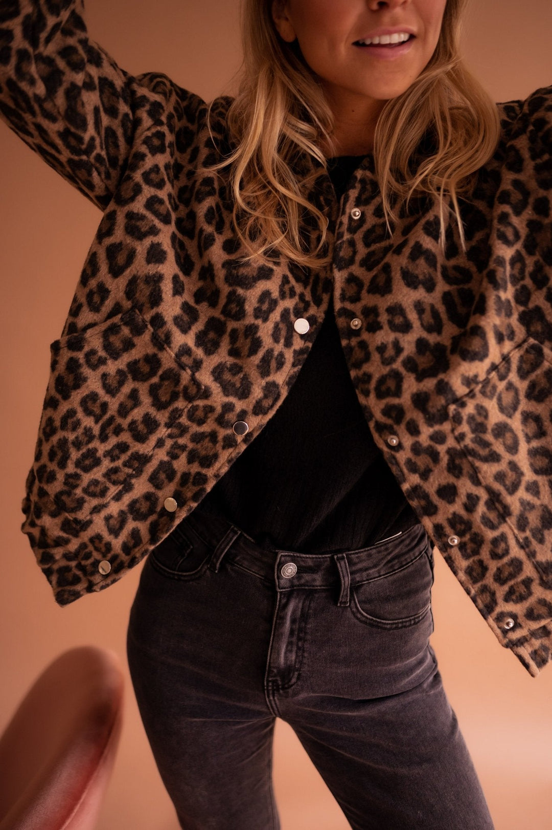 Priscilla – Chic Leopard Print Jacket