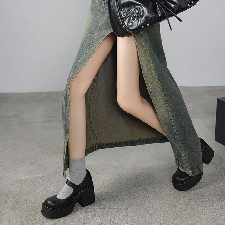 Phena – Elevated Leather Pumps