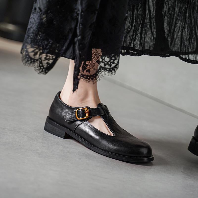 Fenzy – Elegant T-Strap Flats