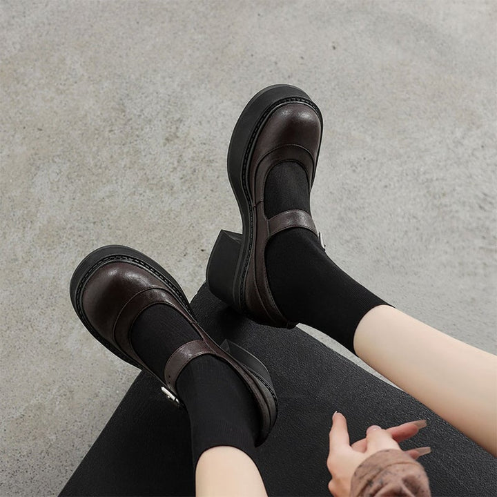 Phena – Elevated Leather Pumps